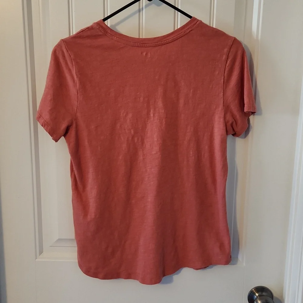 "Good natured" coral cactus tshirt - Picture 4 of 6